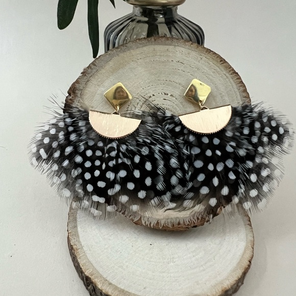 Art Deco Black and White Polka-dot Feather Earrings with Gold Accents - Picture 4 of 8